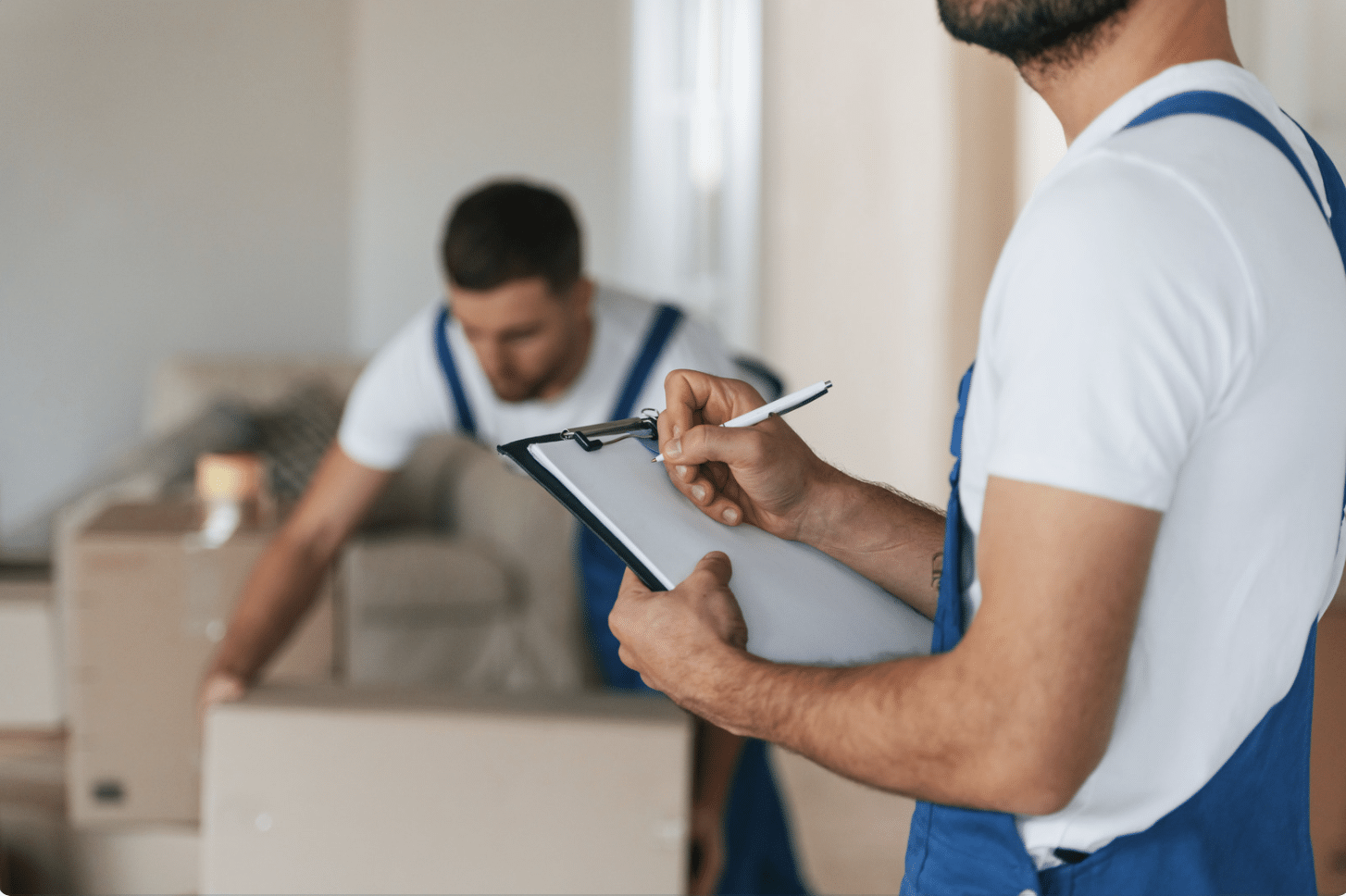Moving On Main professional movers